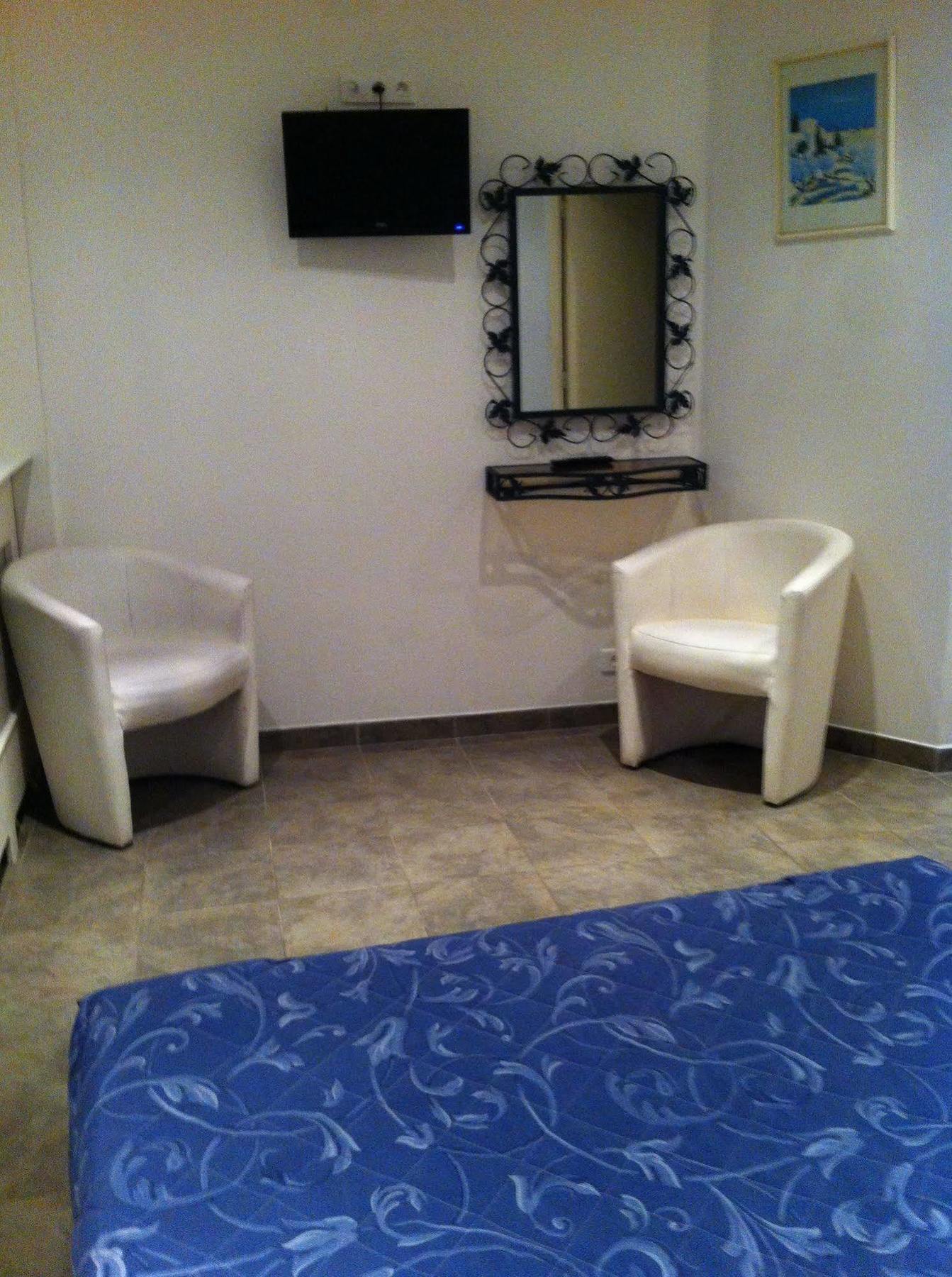 Hotel Moderne Saint-Denis  Esterno foto